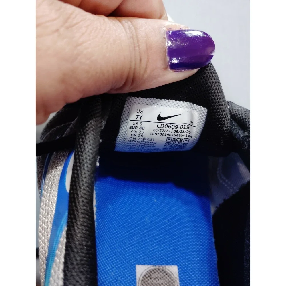 Nike Air Max Plus GS 7Y/WM 8.5 Grey Royal Blue CD0609‑019 Running Sneaker Shoes*